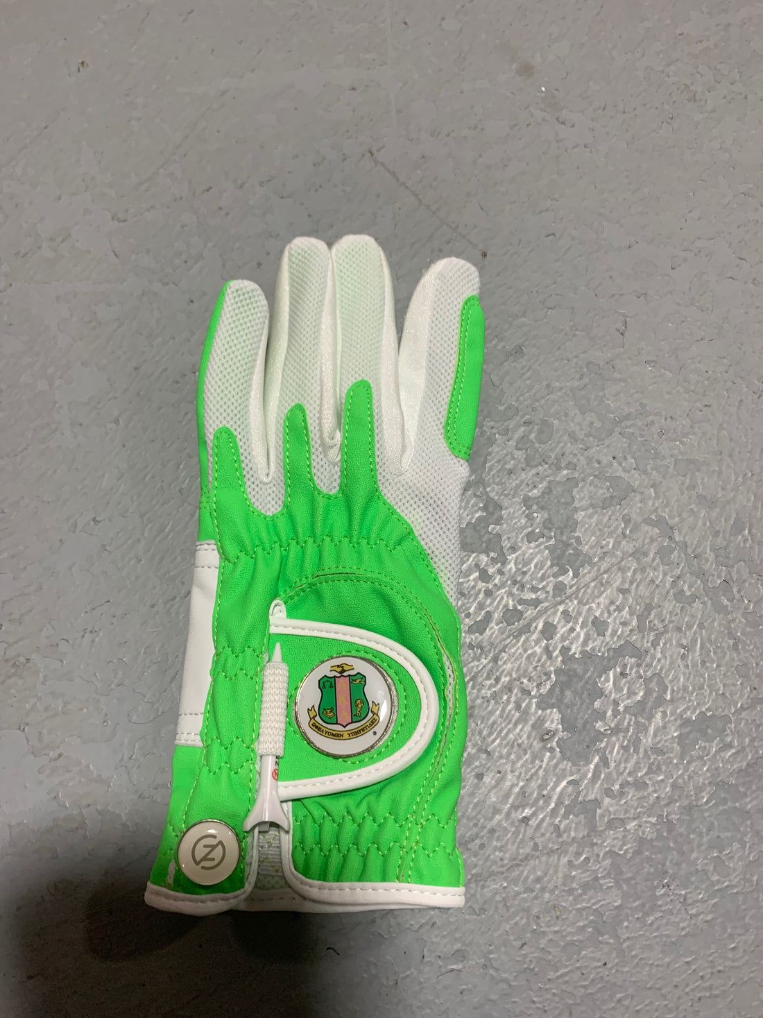 AKA Golf Glove